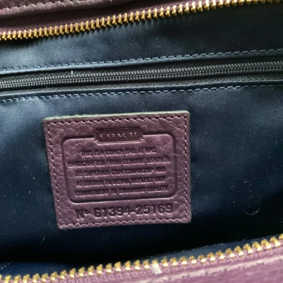 Authentic Purple leather  Coach handbag - Picture 5 of 7